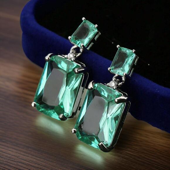 New Emerald Green Princess Dangle Earrings Square Cut Elegant Drop Statement - Picture 4 of 4
